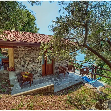 Fantastica Casa Poppo Apartment Bellano Exterior photo